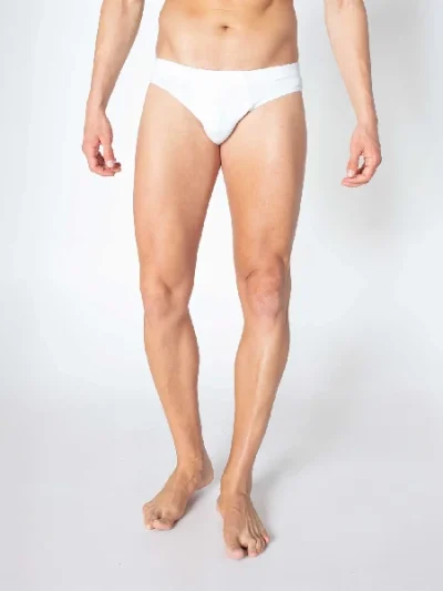 Depilação a laser meio corpo inferior masculino com tecnologia de diodo